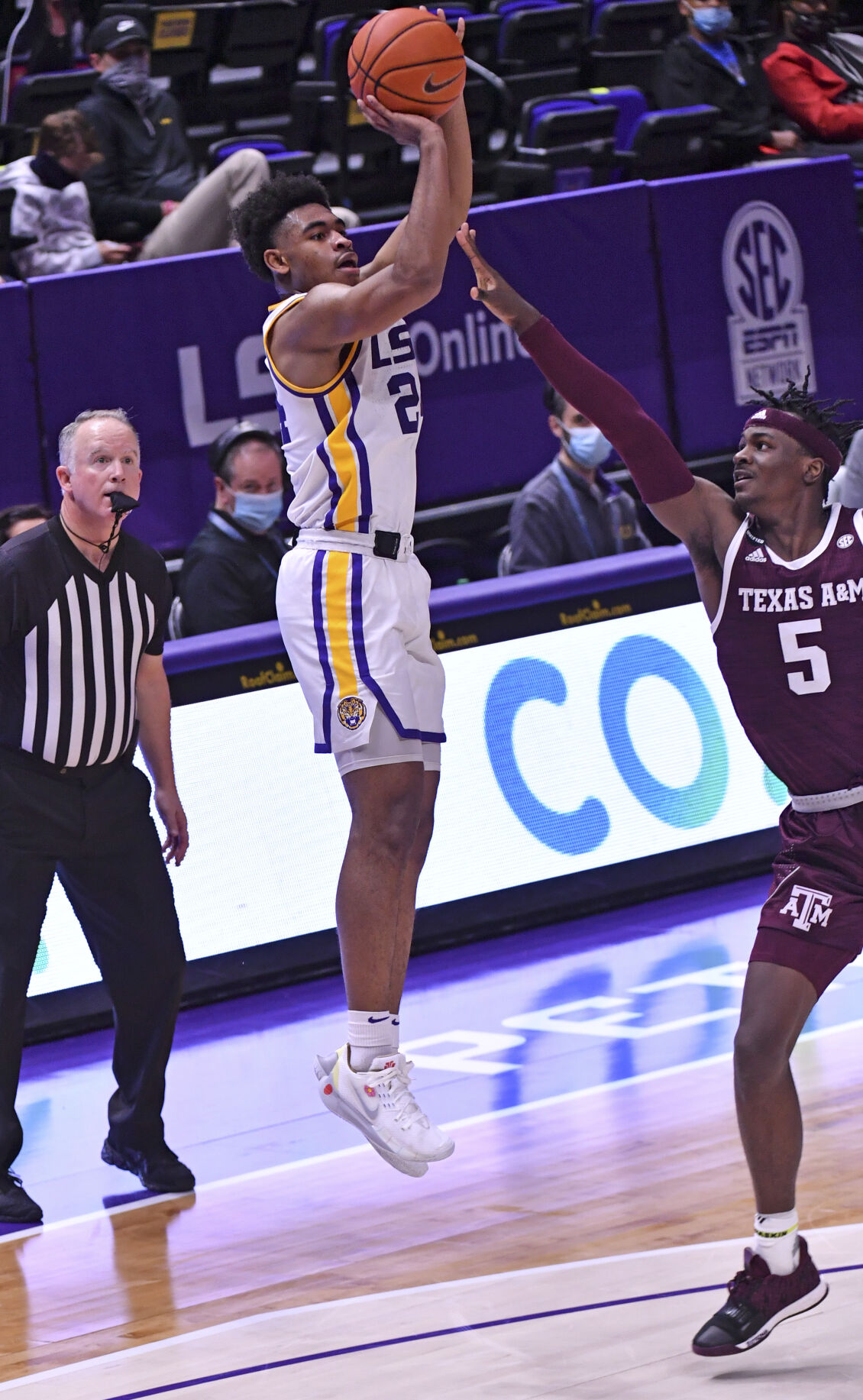 BR.lsutamubasketball.113020 HS 1012.JPG